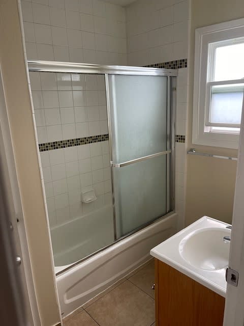 2567 Foothill Boulevard – photo 3