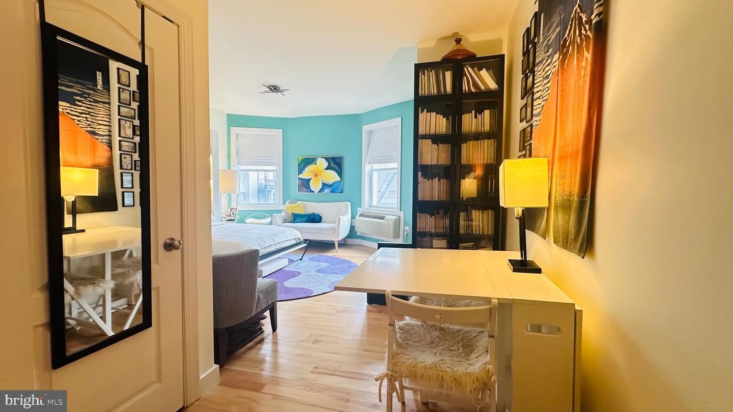1816 KALORAMA RD NW #306 – photo 3