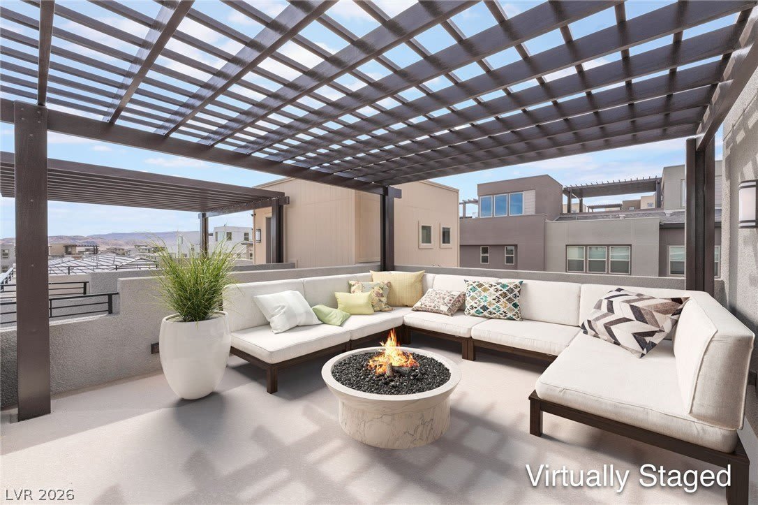 667 Grey Saker Street – photo 2