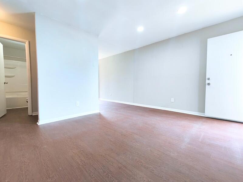 4125 Sunset Avenue, Apt I – photo 3