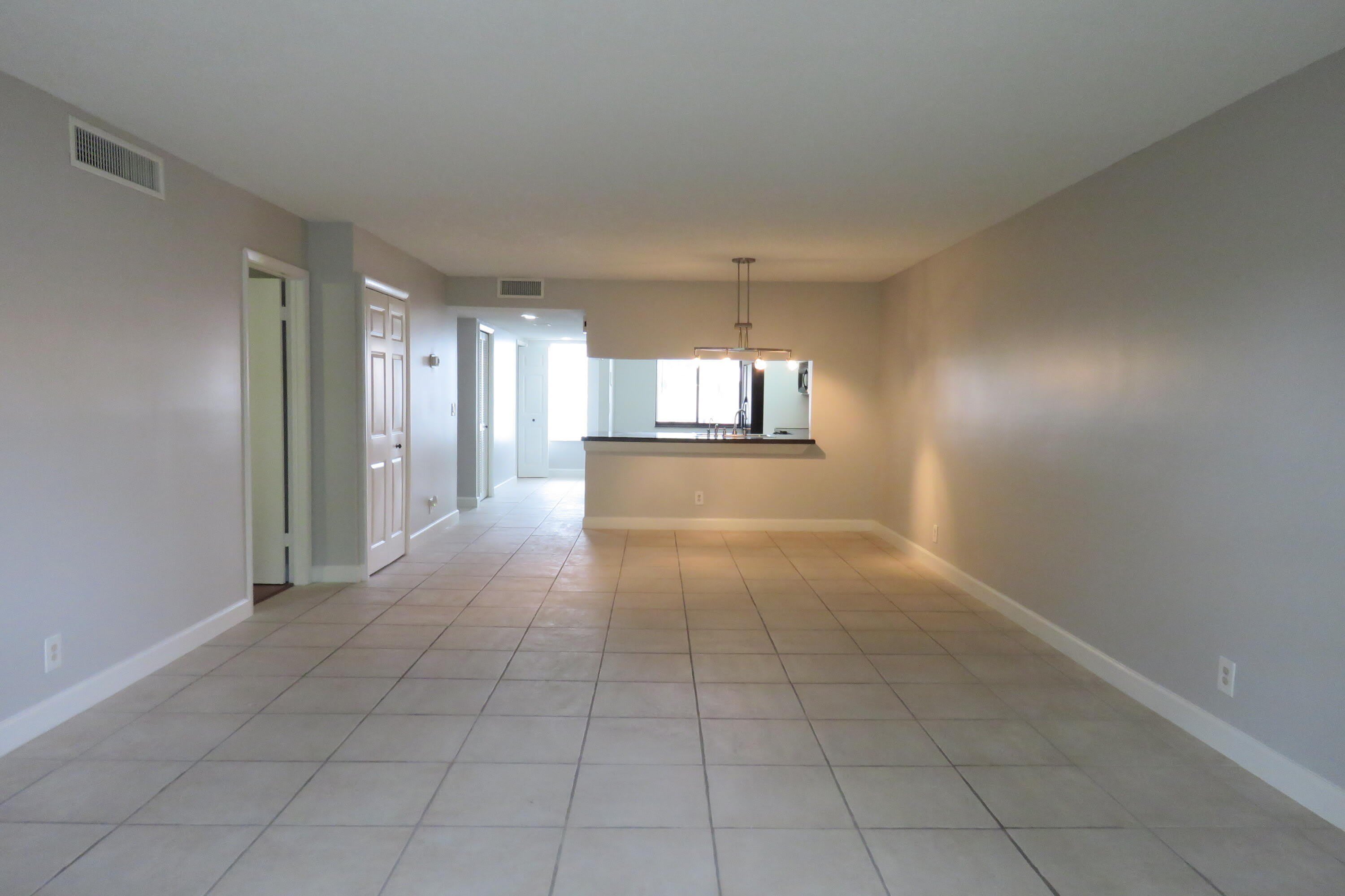193 Lakeview Drive – photo 1