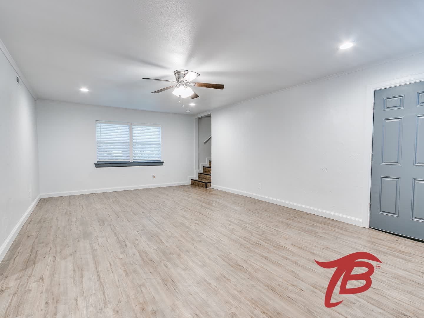 Gorgeous 5 Bedroom 3 Bathroom Home Near Oklahoma City University – photo 5