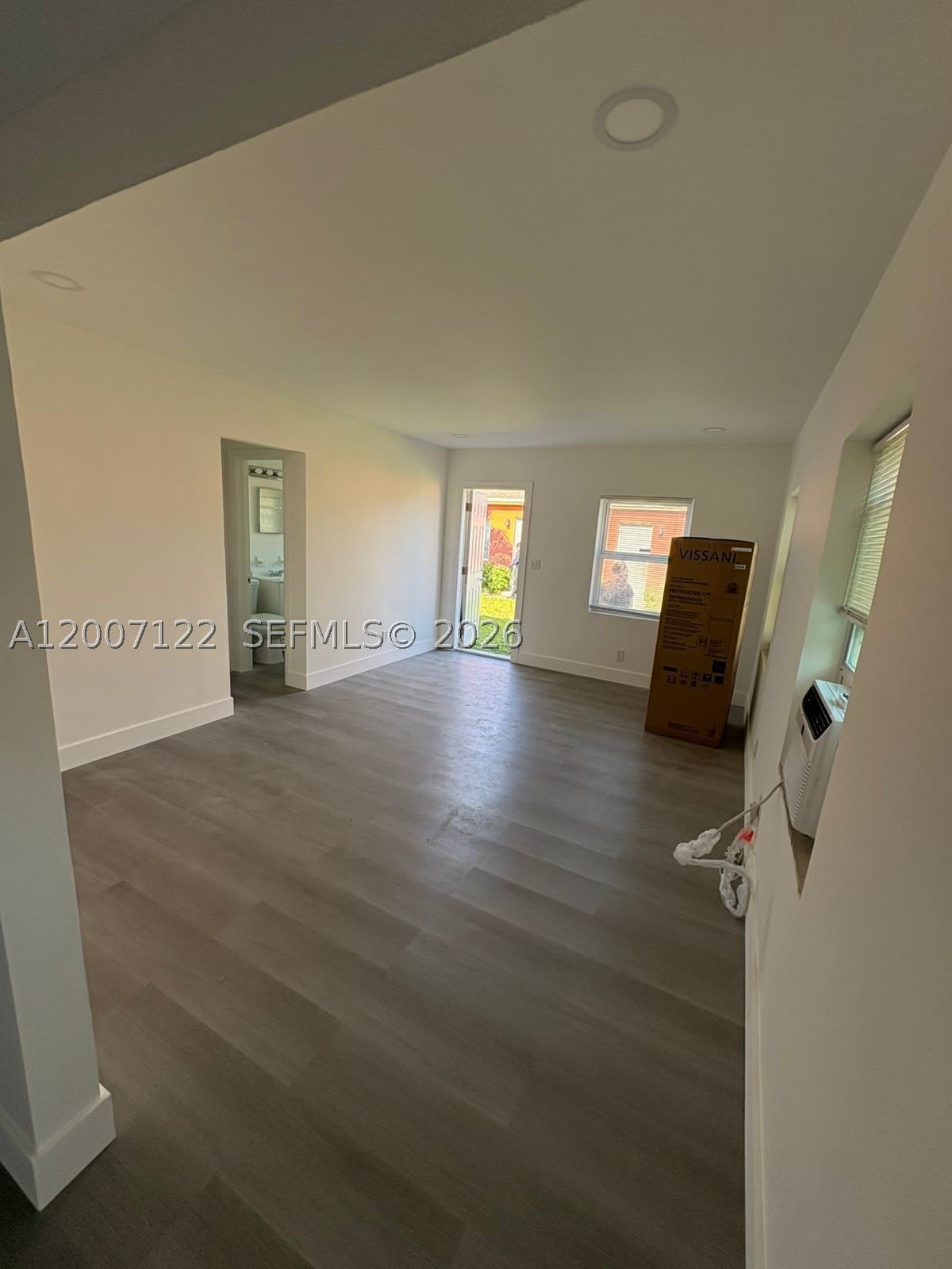 2312 Madison St – photo 5