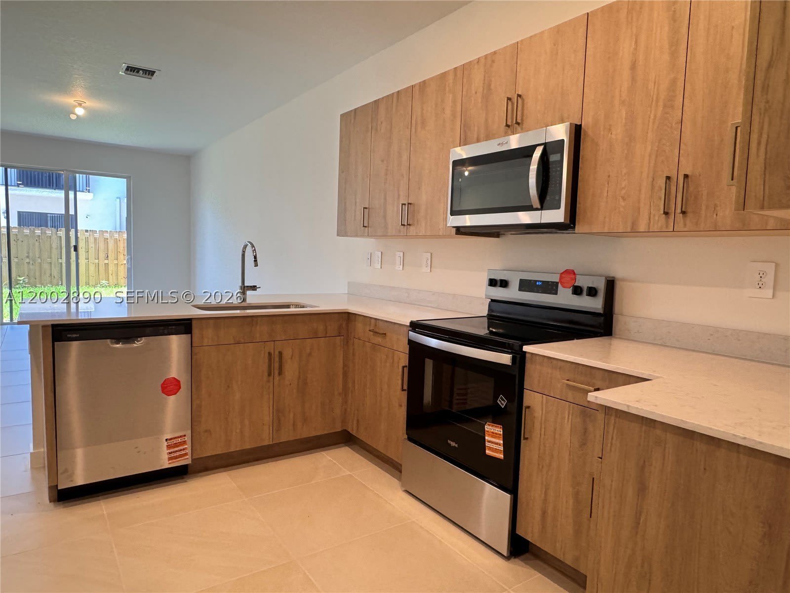 178 NE 14th Avenue – photo 5