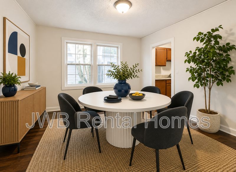 2053 Baldwin St – photo 5
