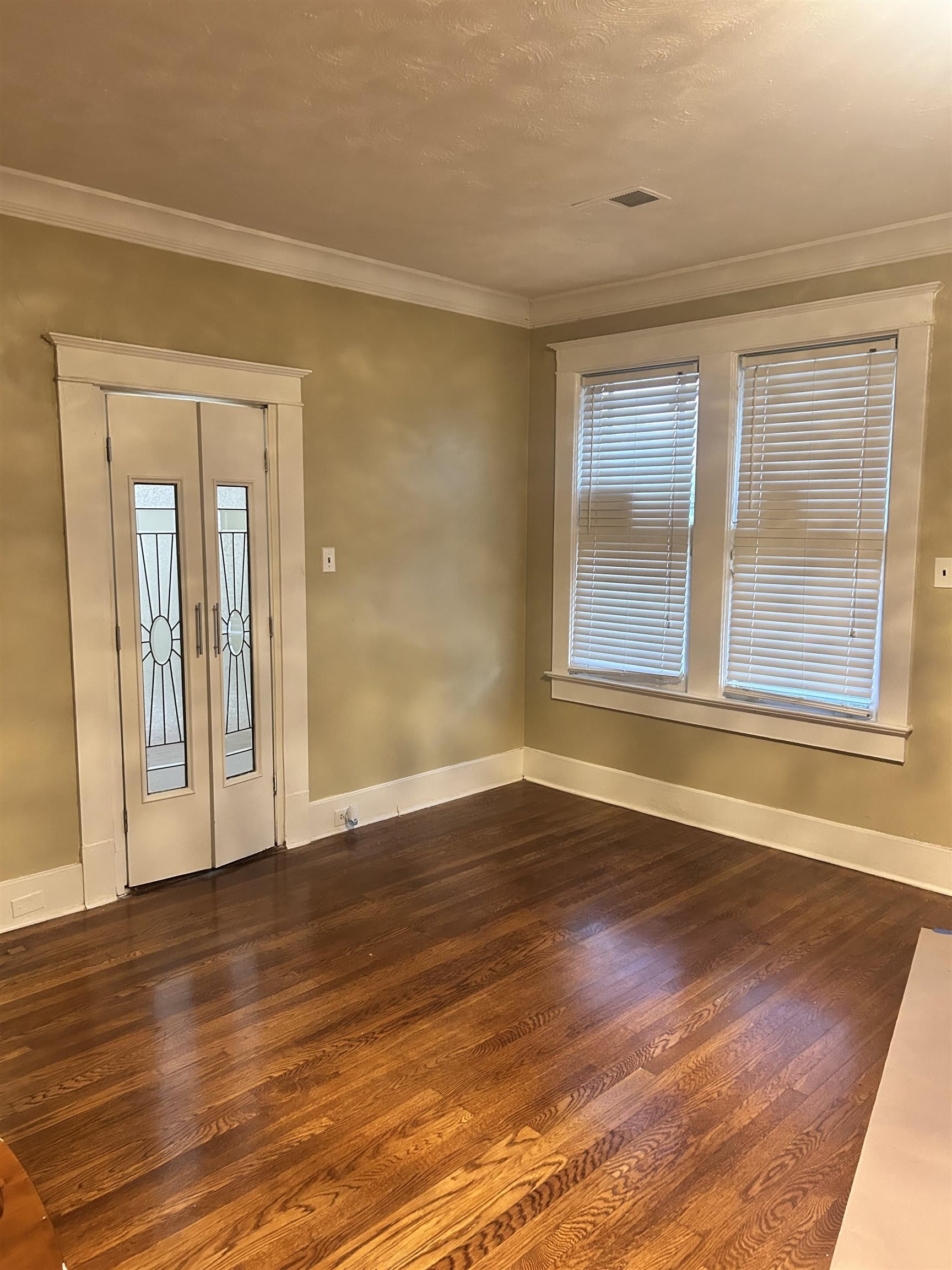 1804 FOSTER Ave – photo 3