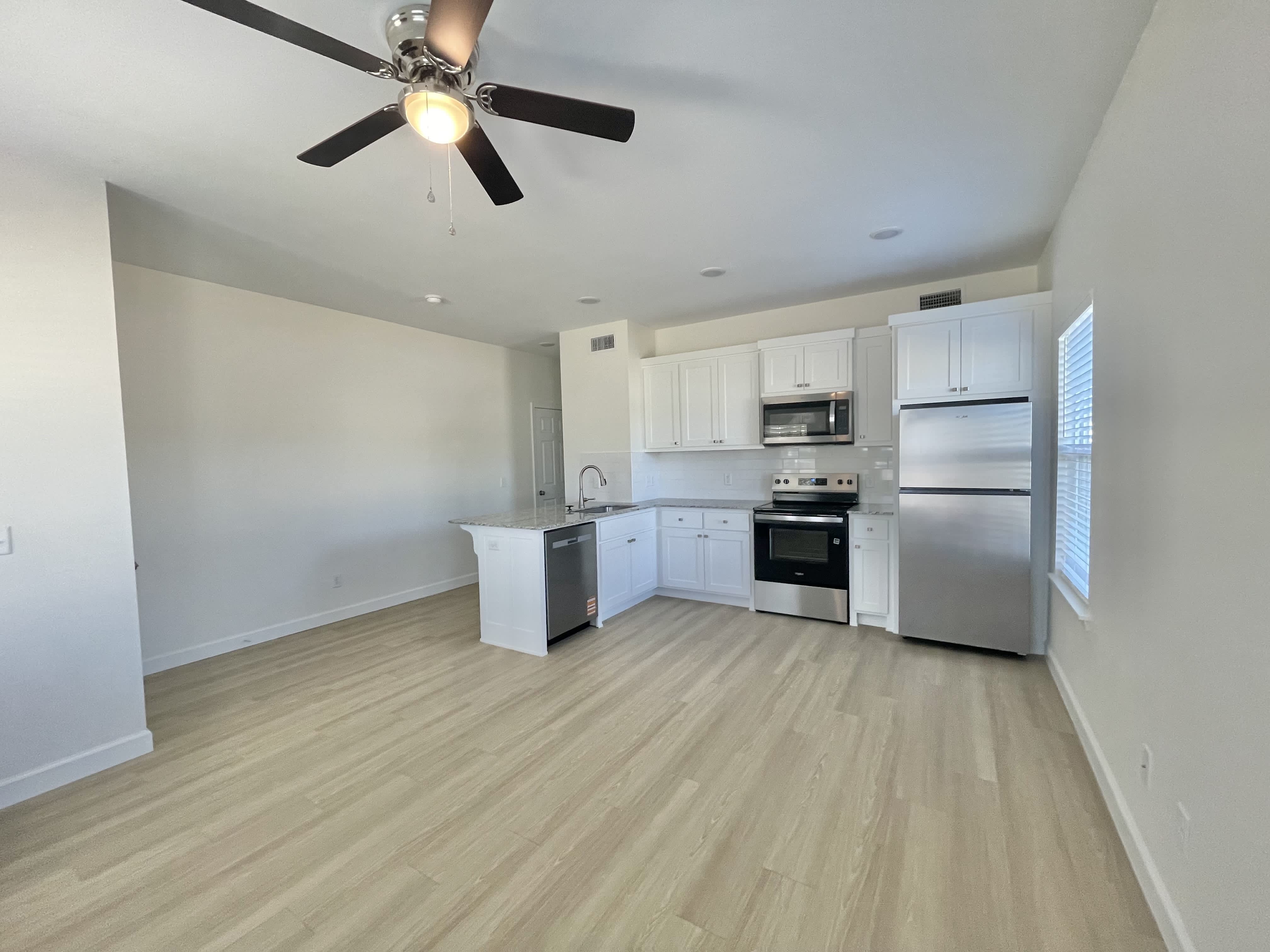 508 Park St Apt A – photo 2