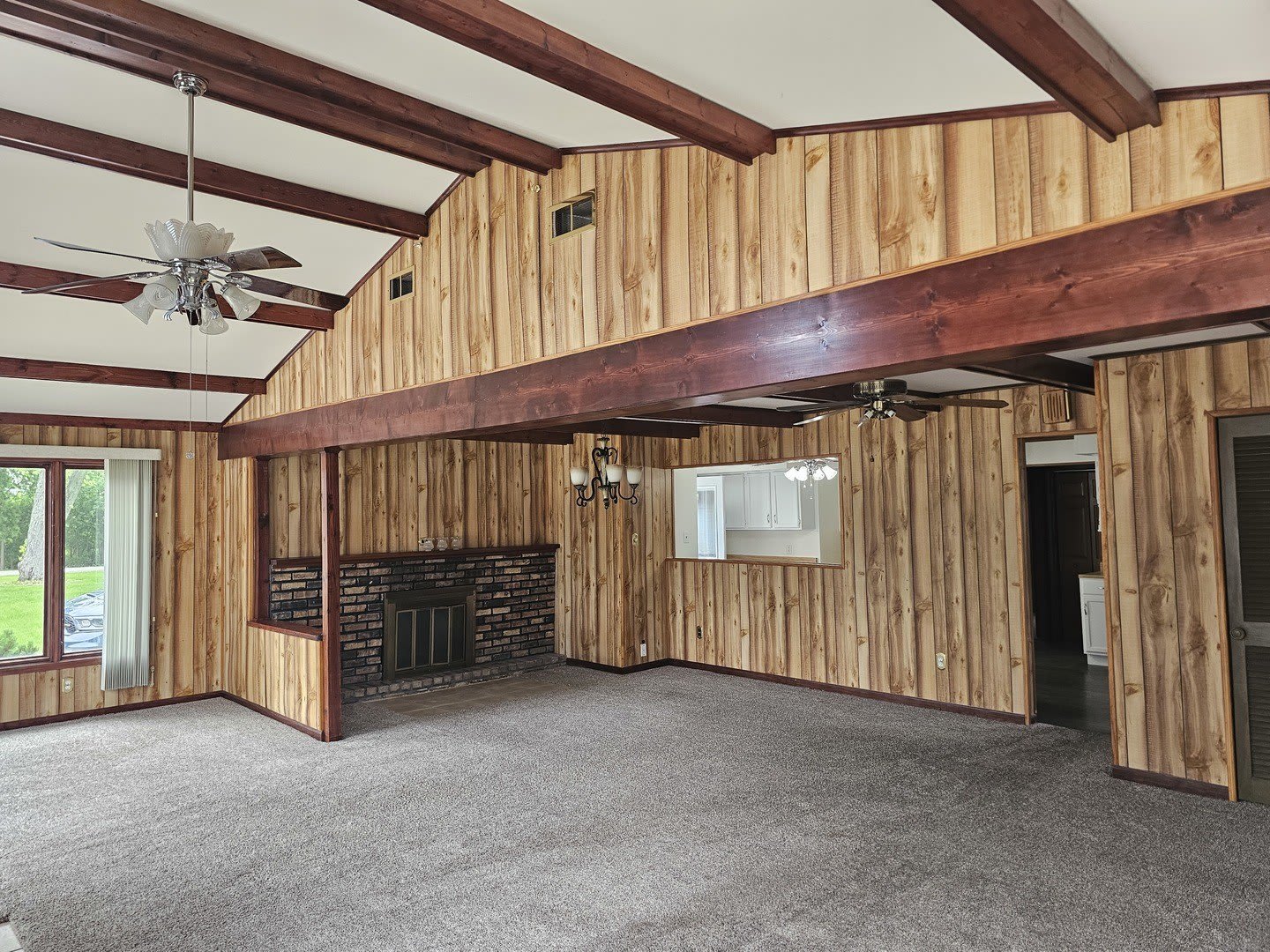 8150 N Thorsen Lane – photo 4