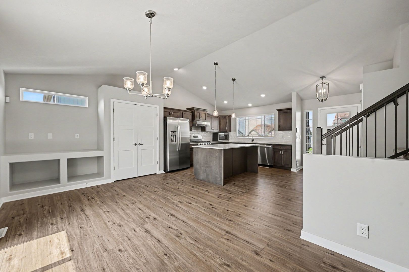 Great Location near Lake Flanagan! – photo 4