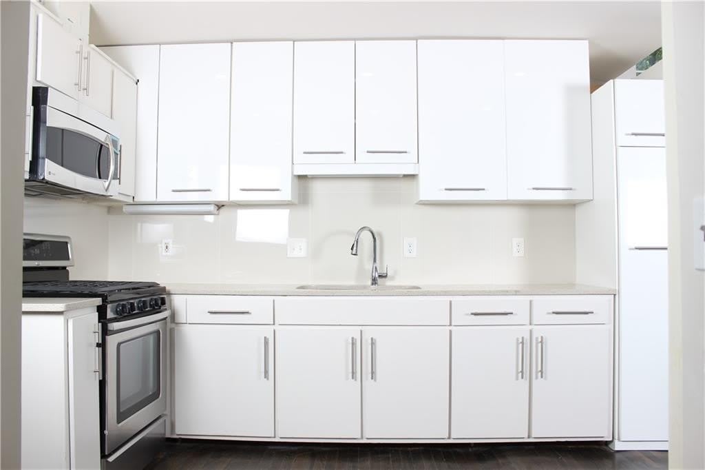 1124 Center Street NW – photo 2