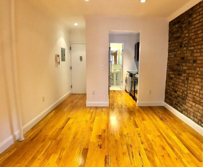 311 Mott St – photo 2