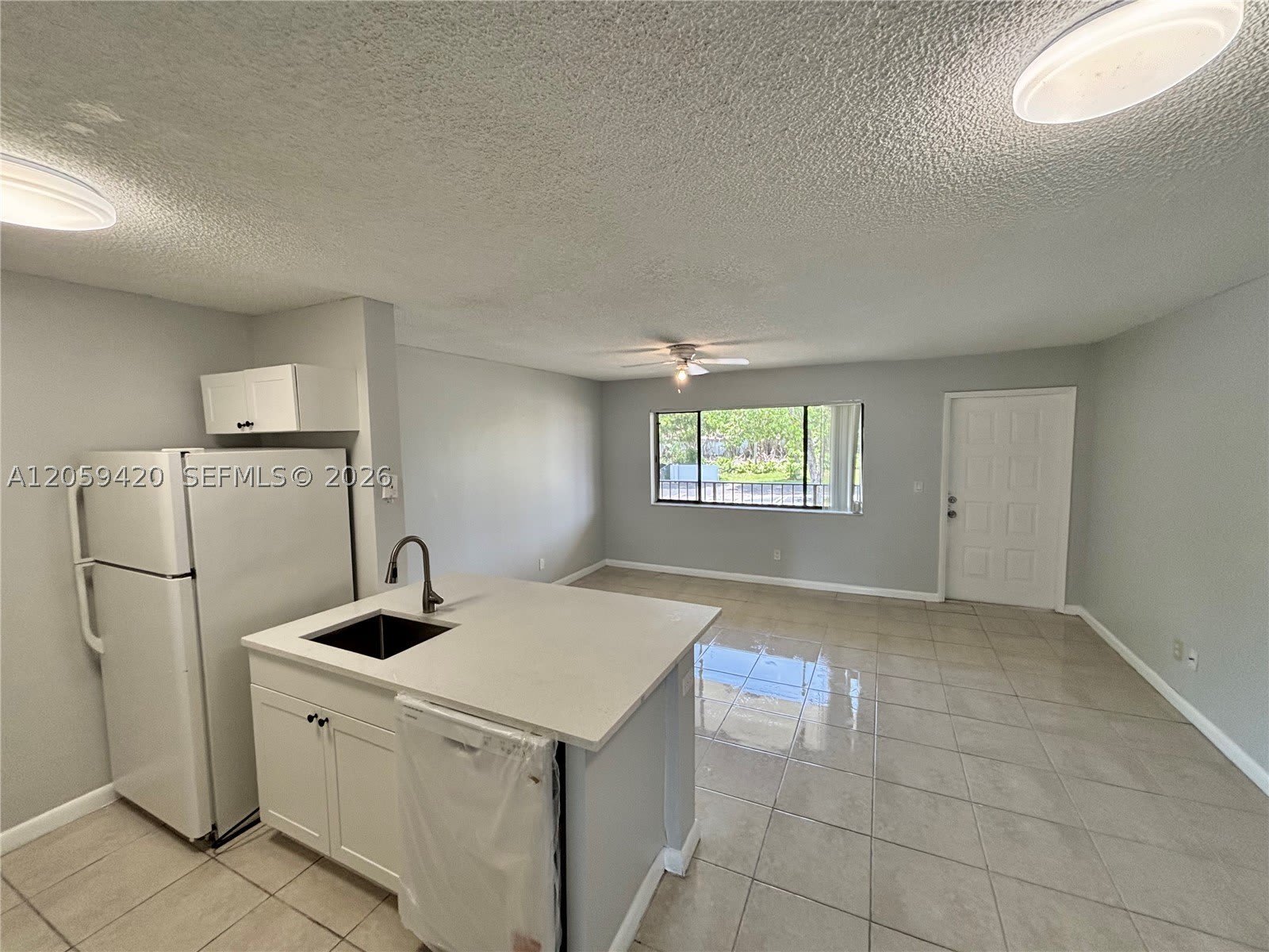 1822 W Meadows Cir – photo 2