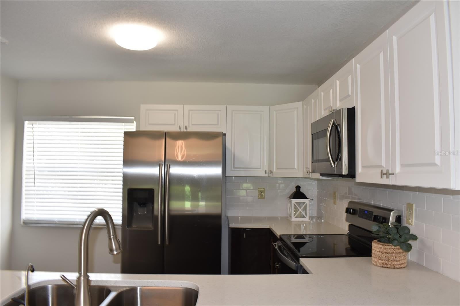2005 HALMROCK Place – photo 5