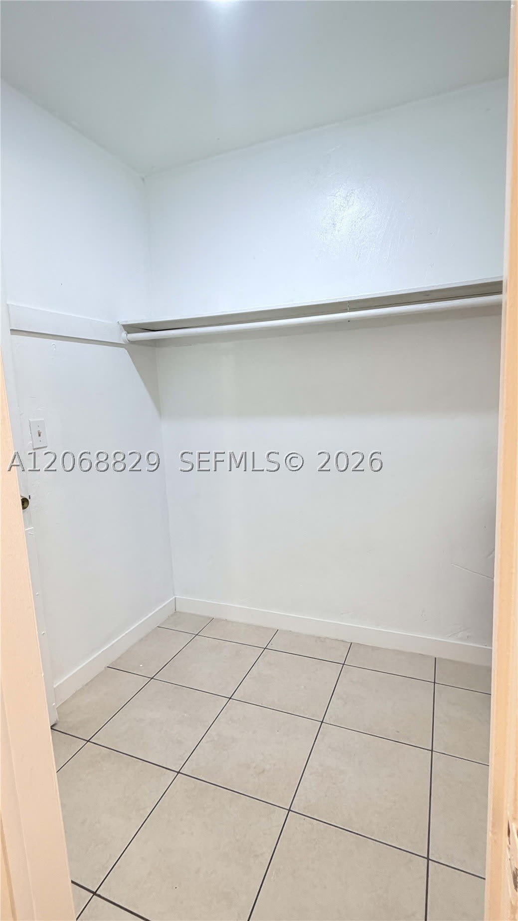 717 NE 1st St – photo 3