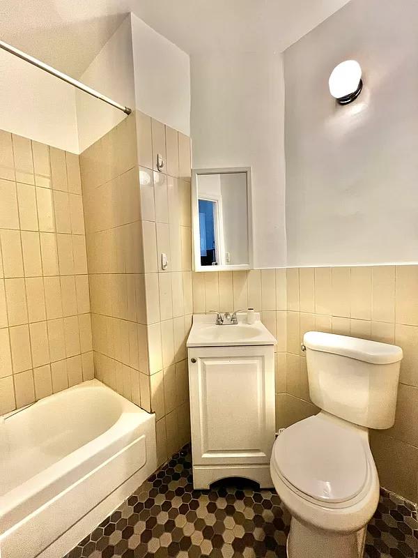 1754 2Nd Ave – photo 5