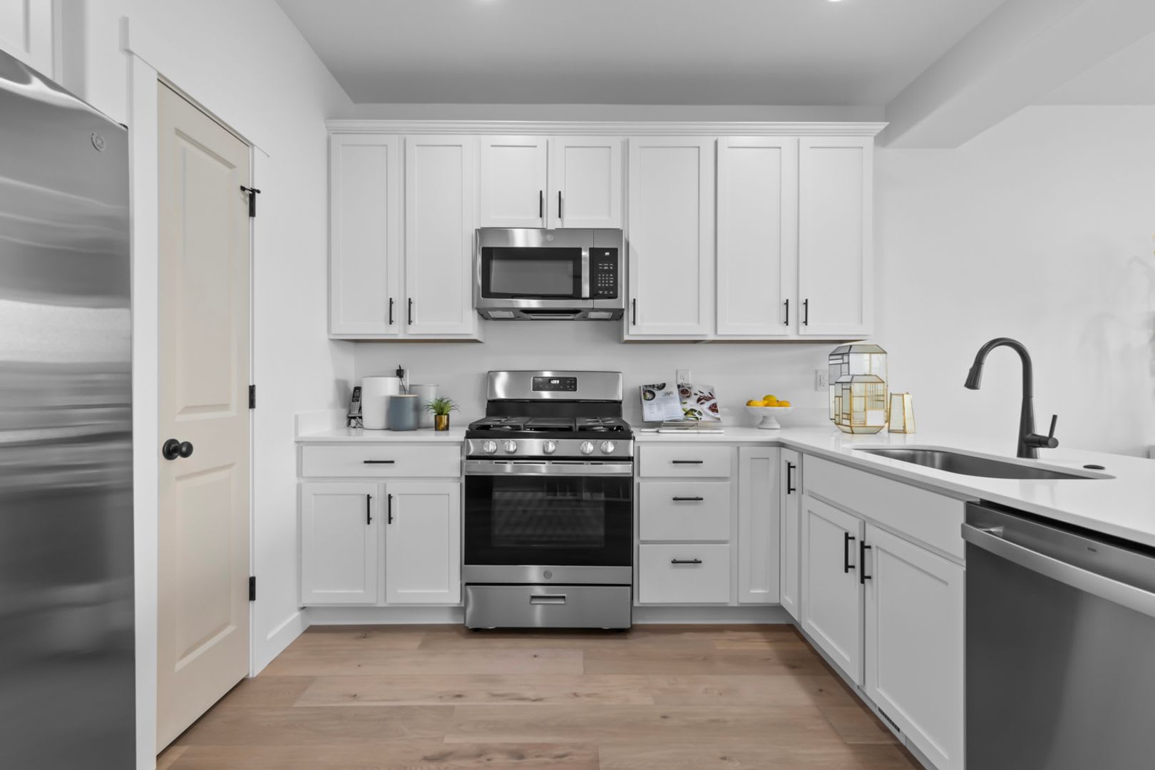 Pre Lease For 1 Month Free Rent Fruit Heights 4 Bed 3 5 Bath Townhome – photo 3