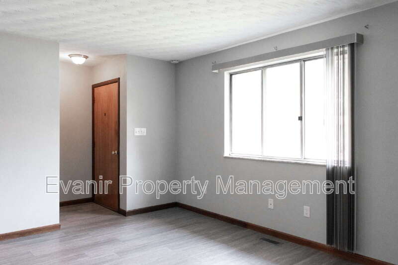 3164 Honeysuckle Rd – photo 4