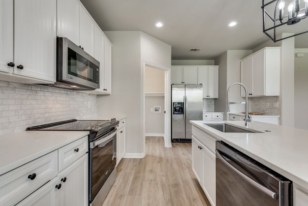 1709 Belton Drive – photo 5