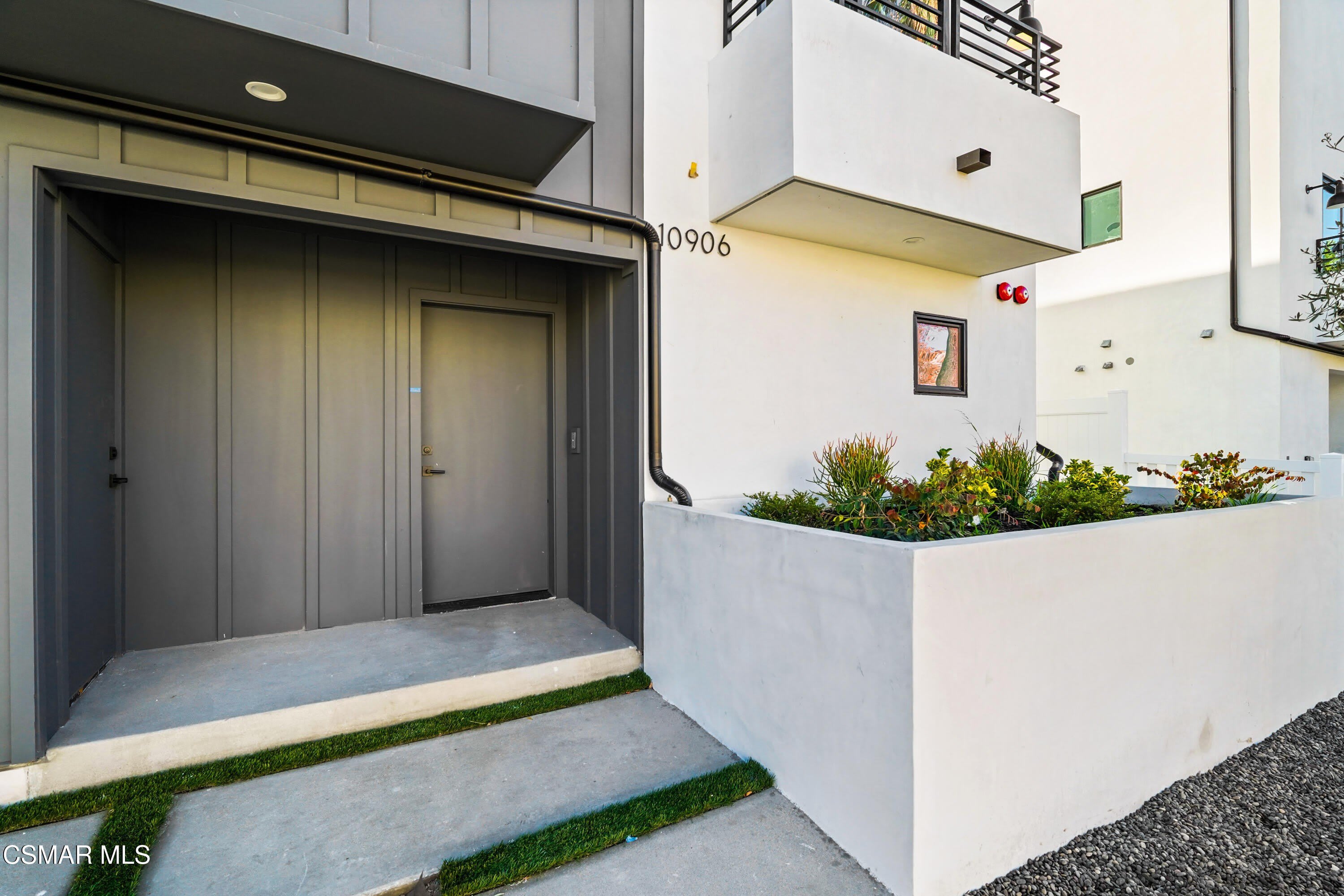 10906 Hesby Street – photo 2