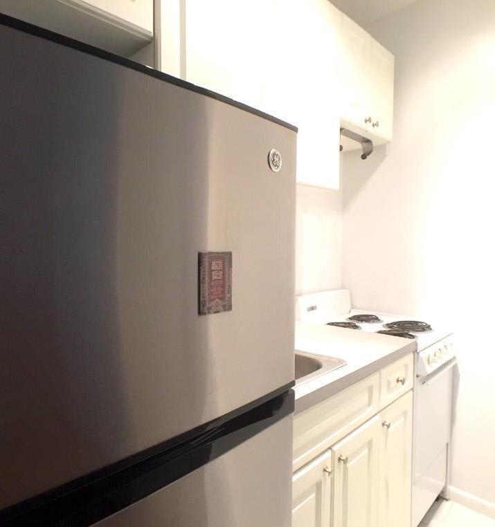 403 East 87th Street-, New York, NY 10128 – photo 1