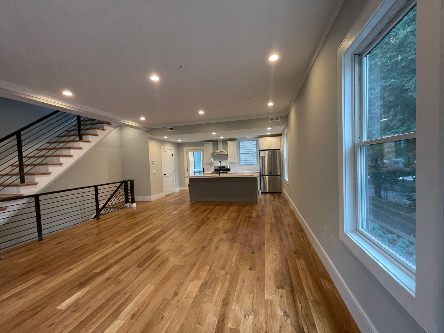 Charming 4 Bedroom- No Broker Fee – photo 1