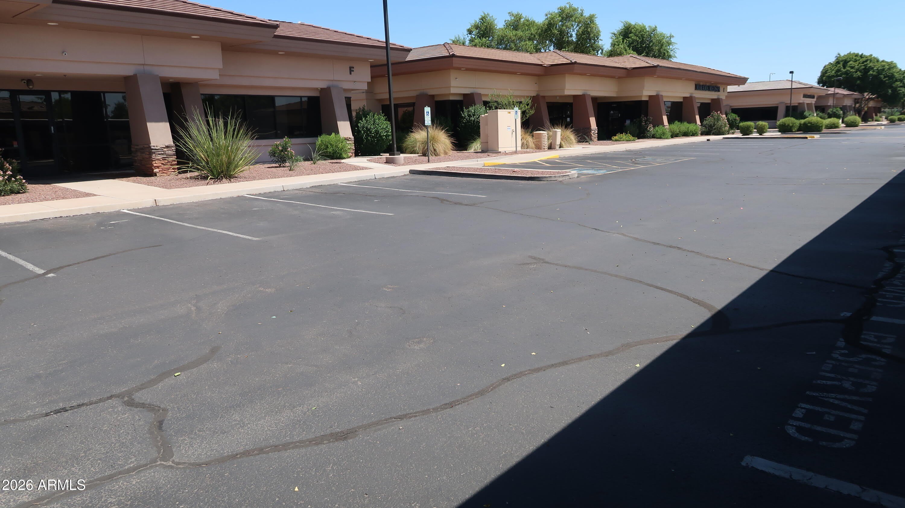 10320 W MCDOWELL Road – photo 3