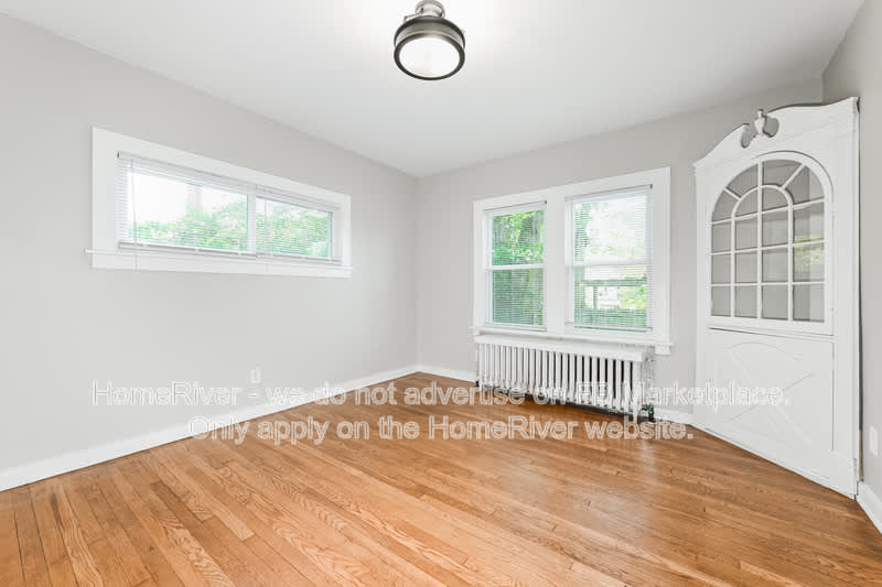 3025 Norwood Ave – photo 3