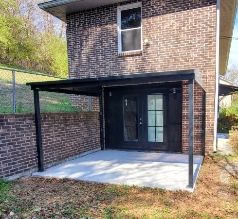 211 Waller St – photo 3