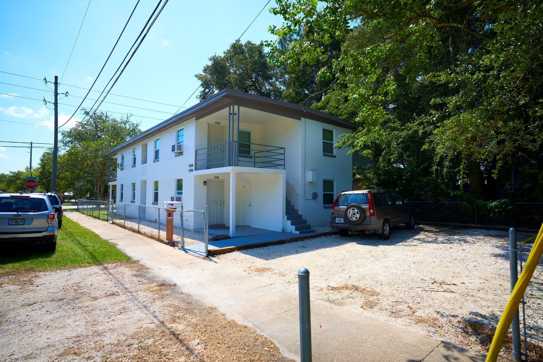 1666 Myrtle Avenue North – photo 3