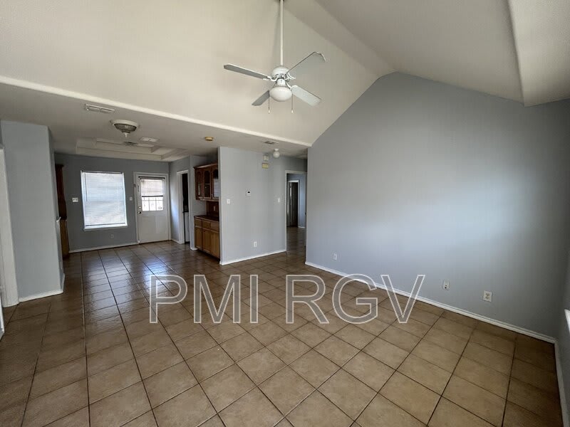 2508 Toledo Ave – photo 2