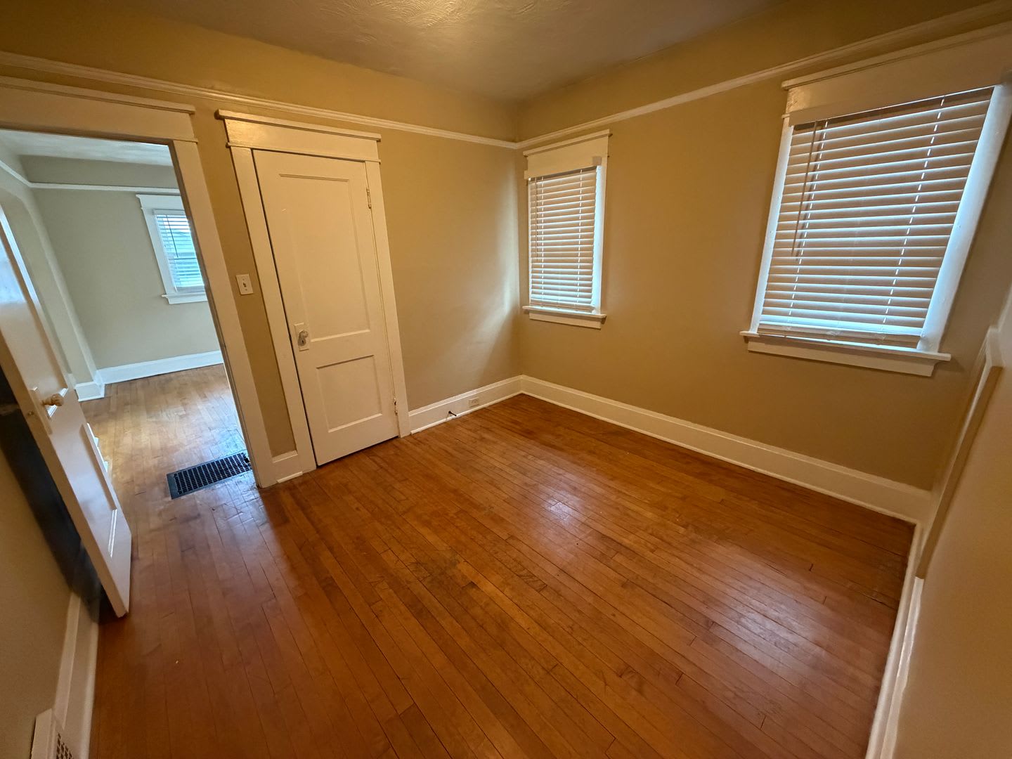 Charming Single Family Home in Sherman Park – photo 5