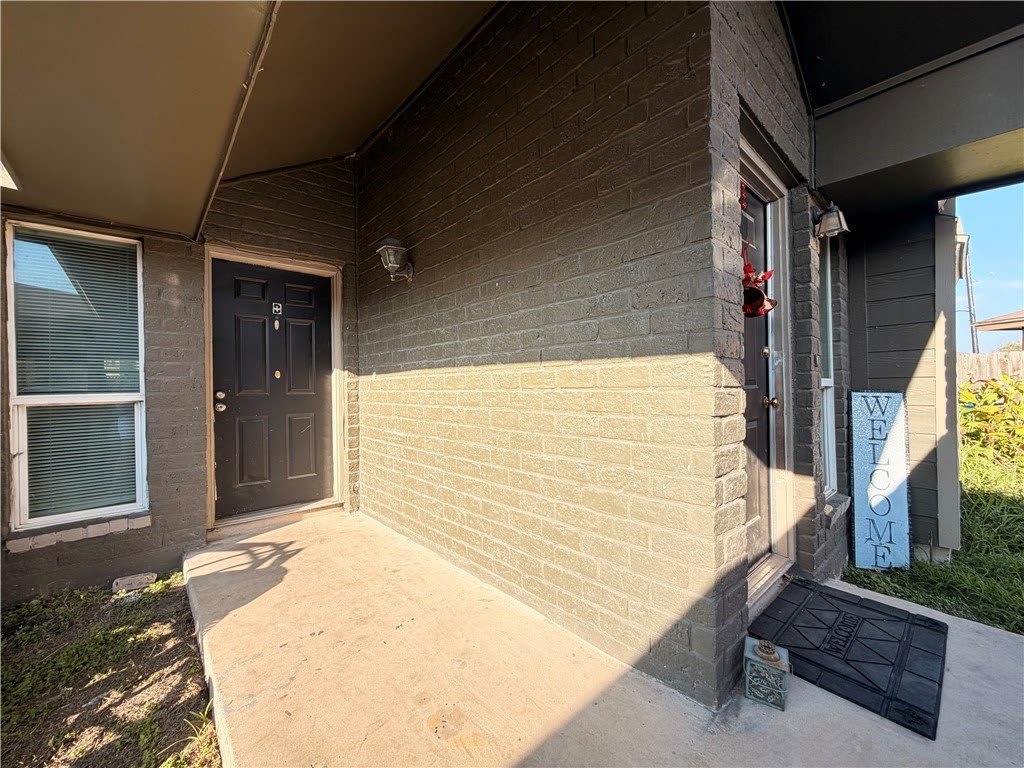 11618 Agua Dulce Creek Drive – photo 1