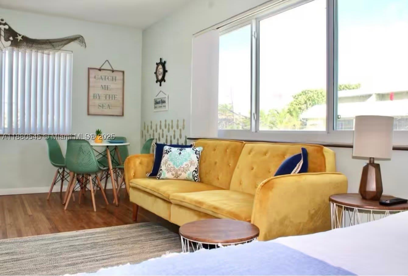 316 Walnut St – photo 1