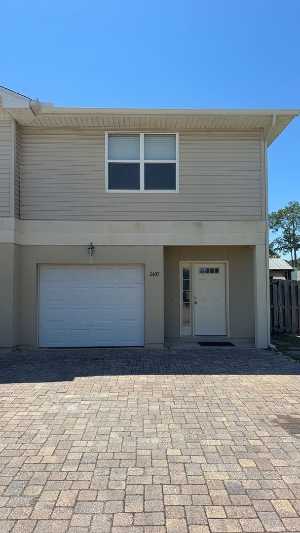 2407 Astrid Lane – photo 1