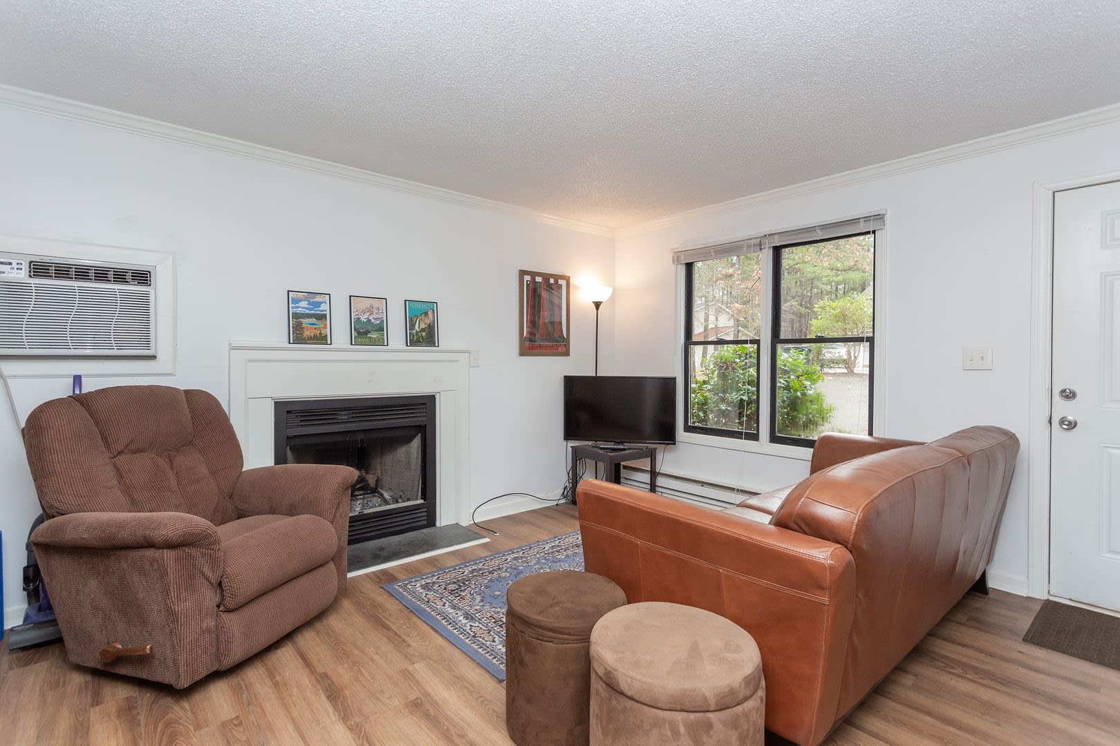 Available Early August One Level 2 Bedroom Duplex Close To Chapel Hill And Durham – photo 3