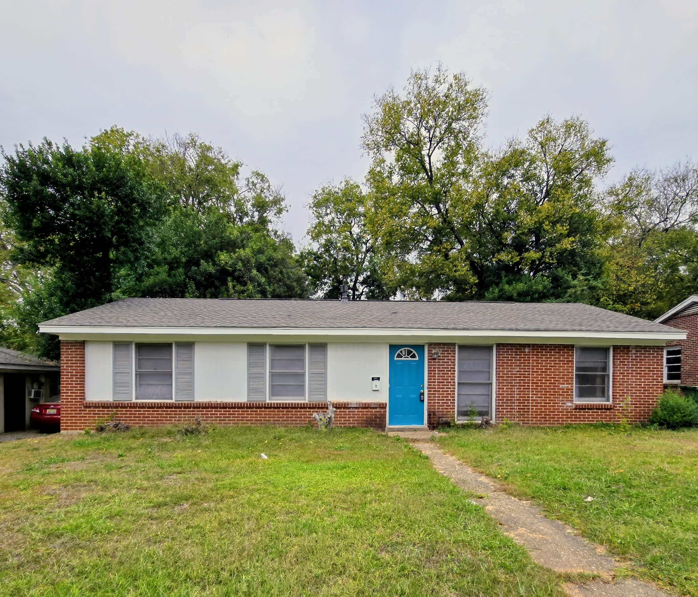 204 West Park AvenueMontgomery – photo 1