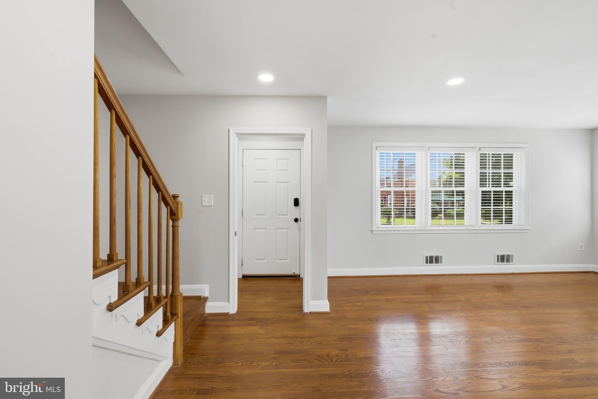 8132 Pleasant Plains Road – photo 5