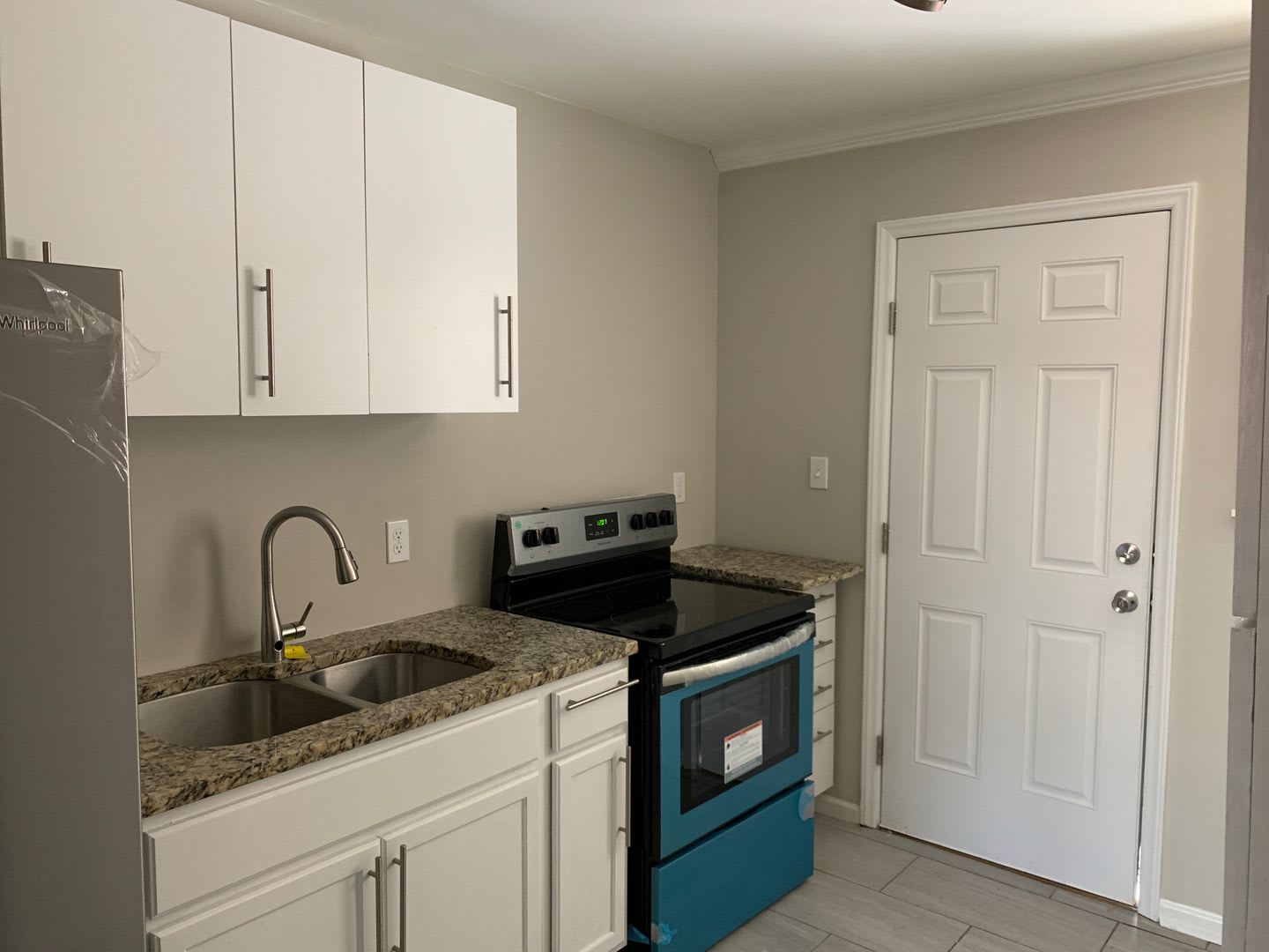 Cute 2 Bedroom Duplex near Freedom Drive – photo 4