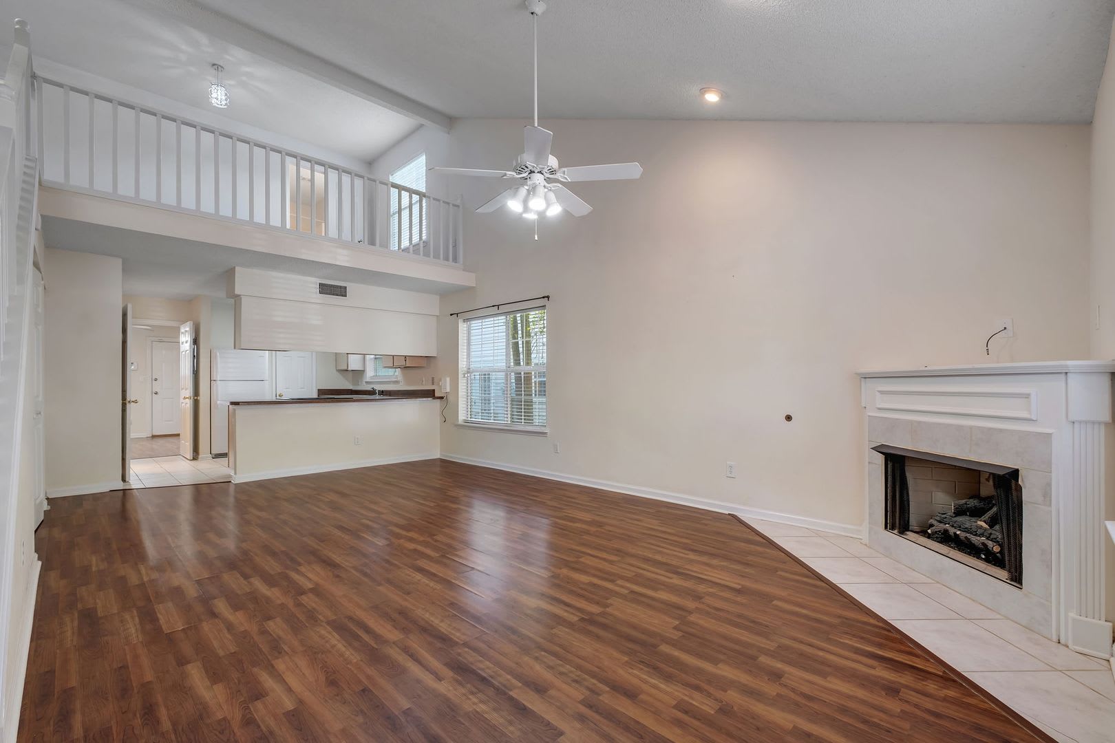 Ne Tallahassee Townhome With Community Pool – photo 4