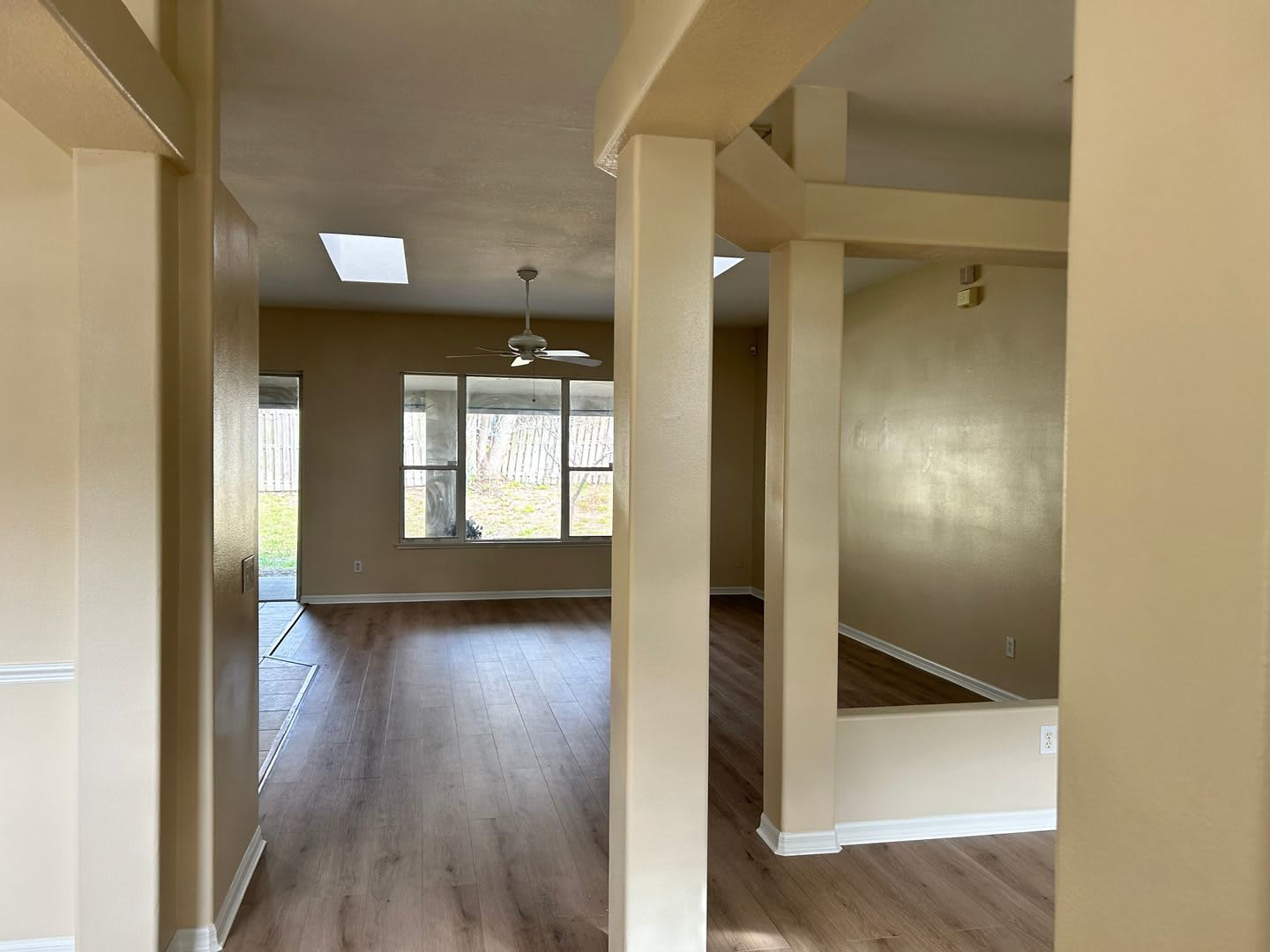 4br/2 bath single-family home located near Valencia College West Campus – photo 3