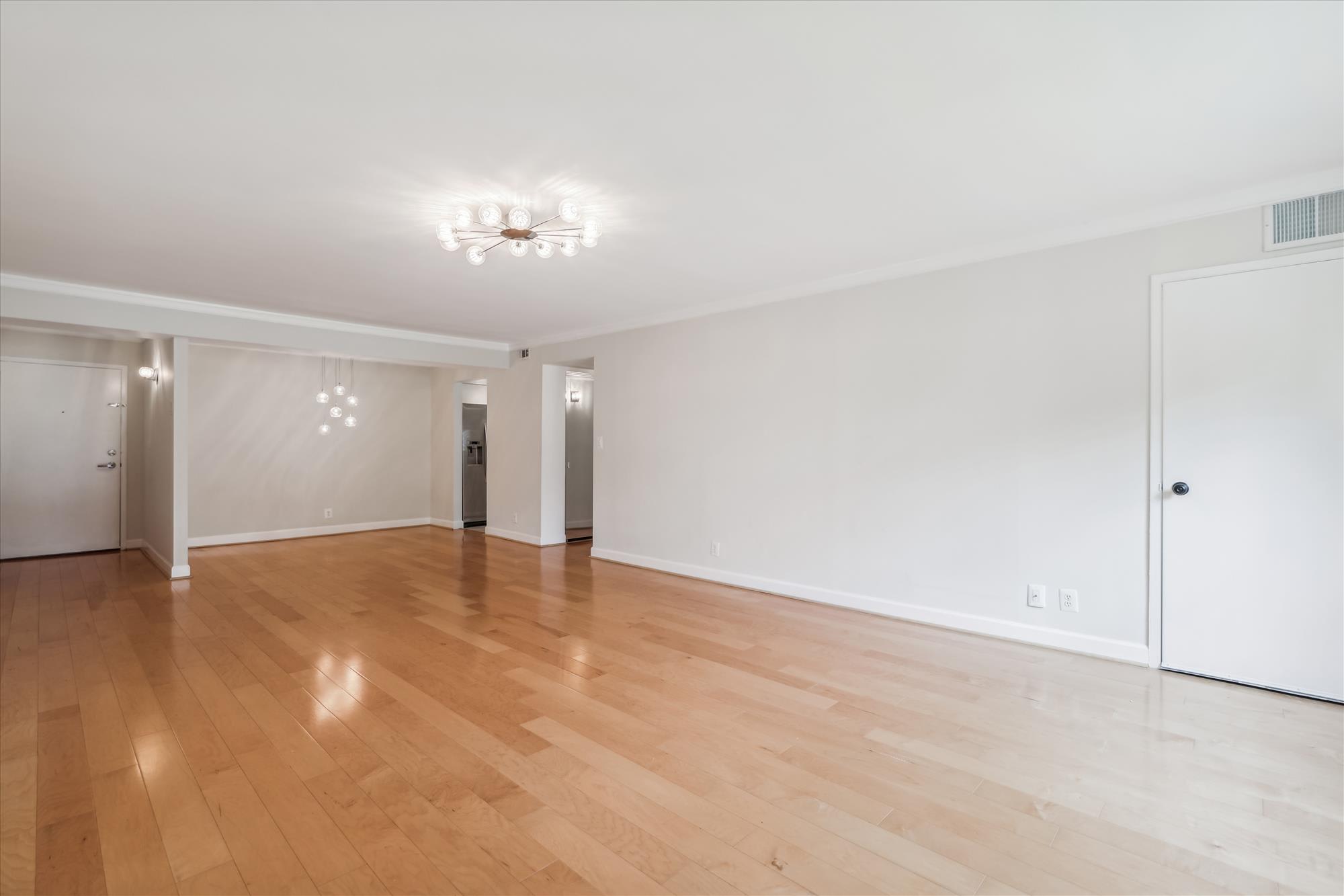 7621 Tremayne Pl Apt 111 – photo 4