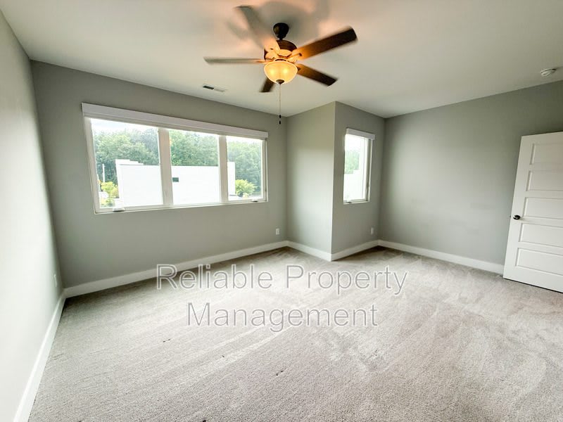 22 S Laird Dr – photo 3