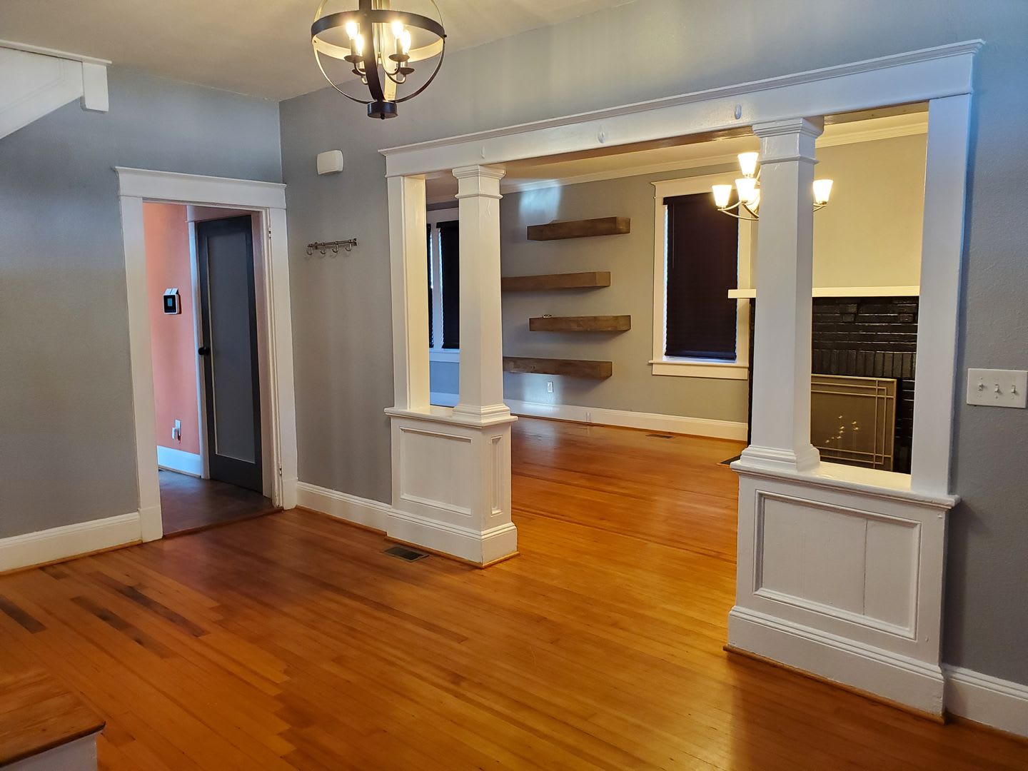 Beautiful Craftsman Home/ Special offer: half off the first month's rent. – photo 4