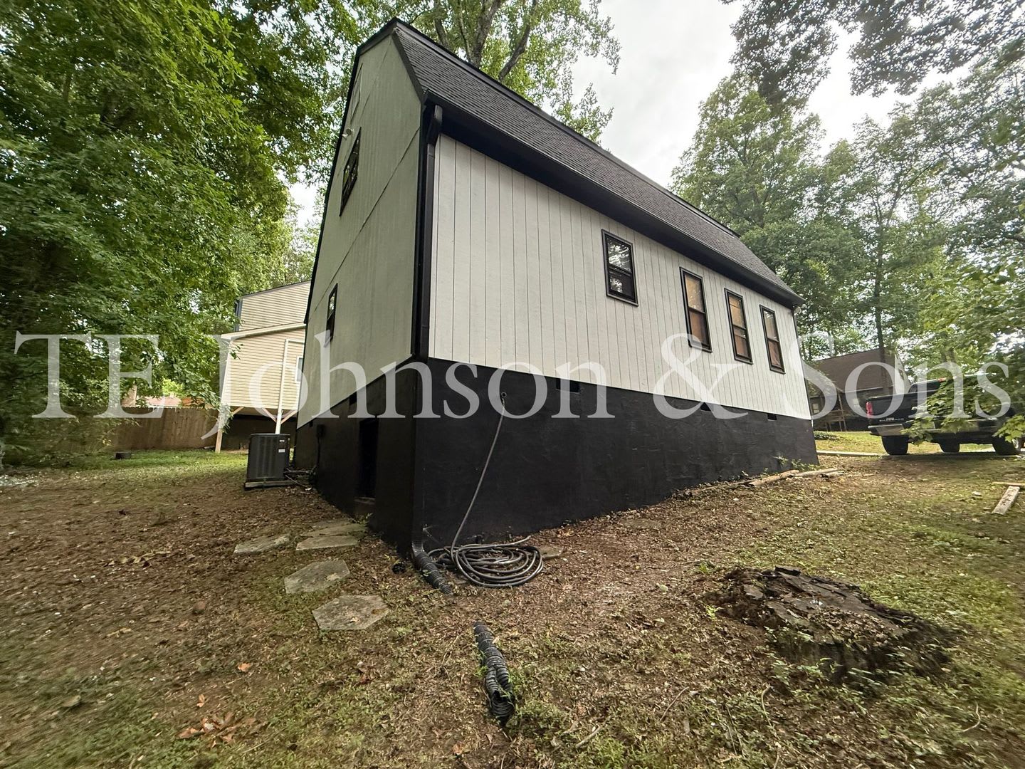 Modern 3Br Home With Main Level Primary Suite Open Floor Plan In Winston Salem – photo 3
