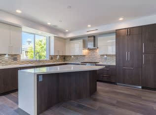 Luxurious Modern Townhouse w/3000+sq.ft. – photo 2