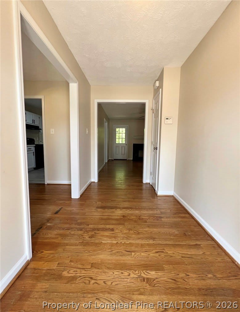 715 Ashburton Drive – photo 2