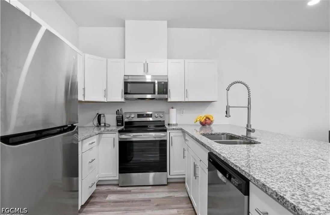 726 Gretchen Avenue S – photo 4