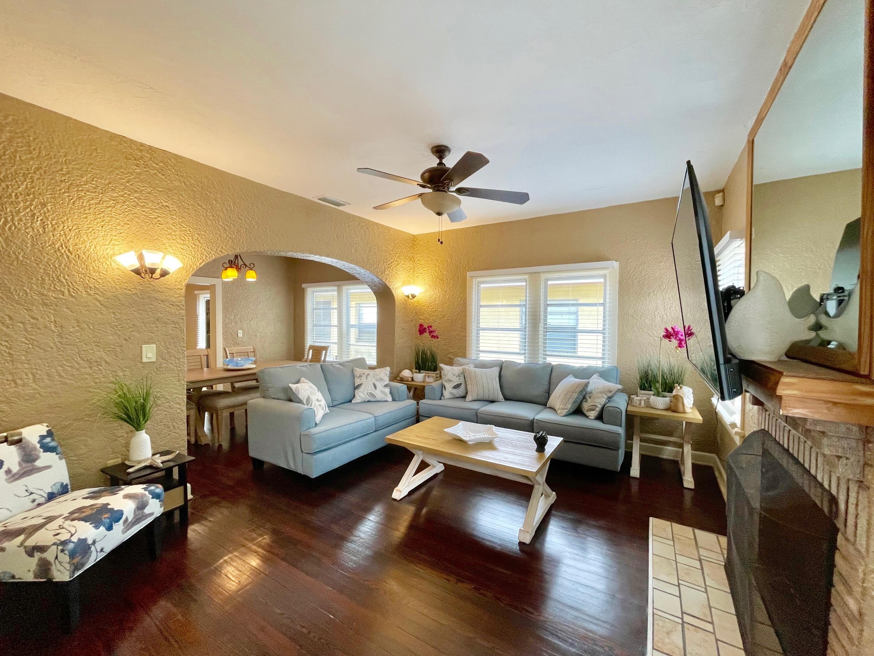 5555 Garden Avenue – photo 2