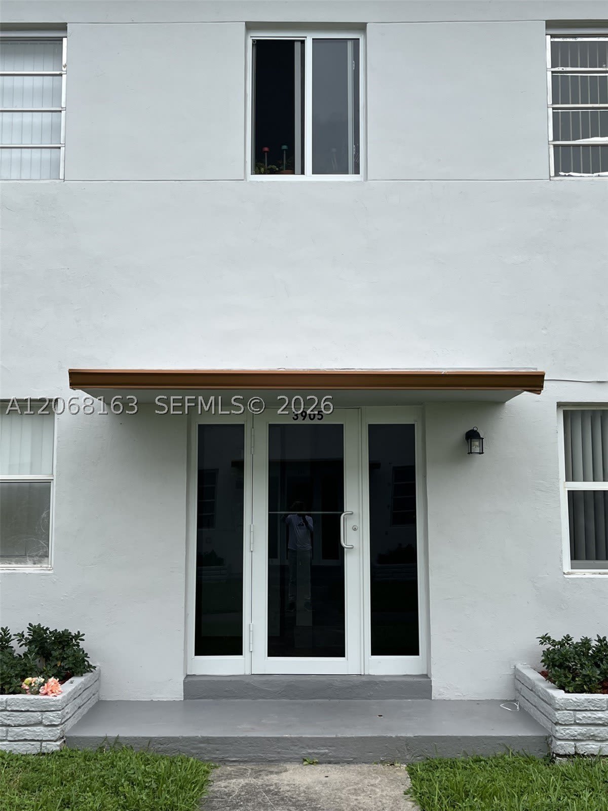 3911 W Flagler St – photo 1