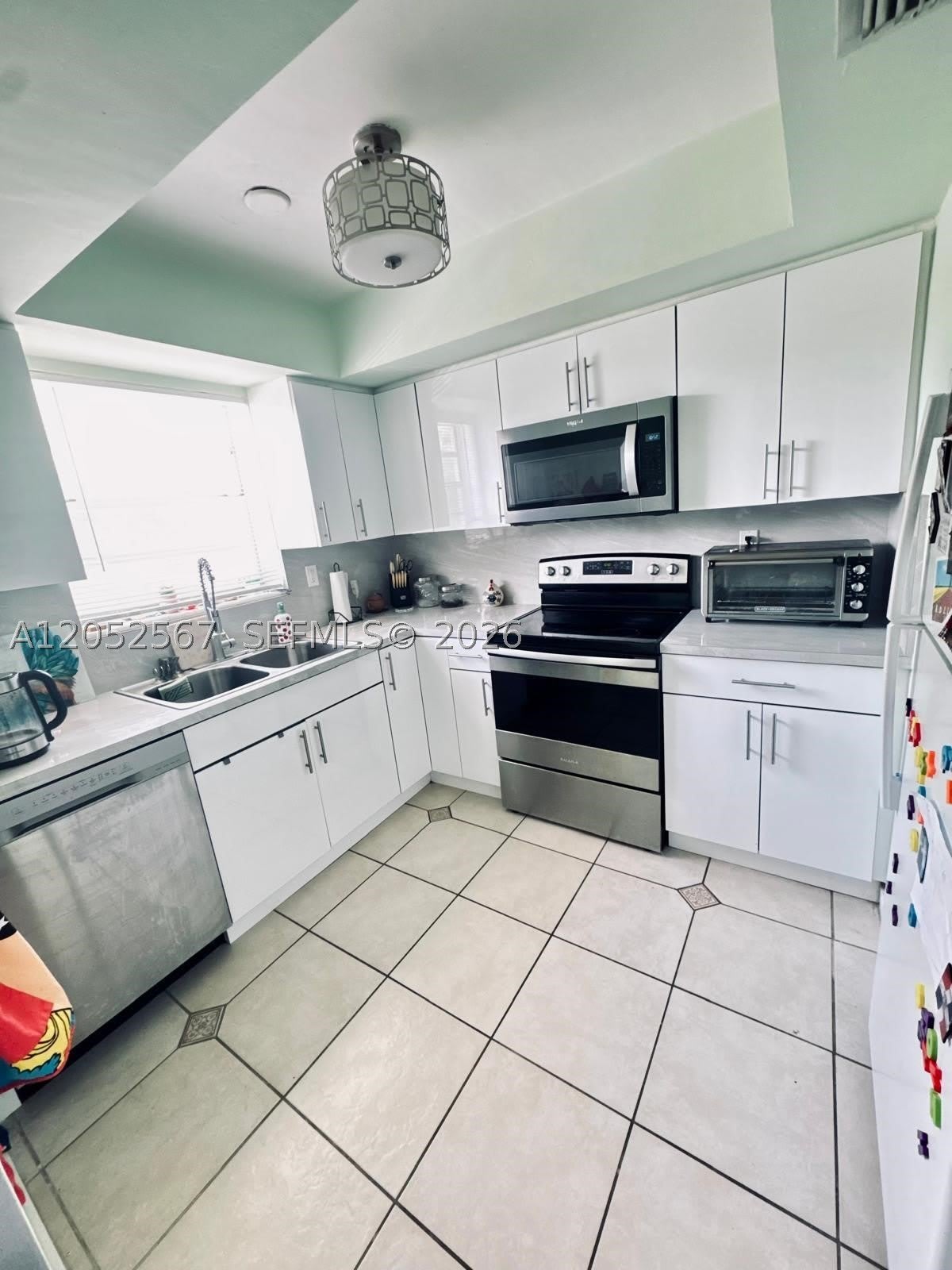 1350 NE 119th St – photo 1